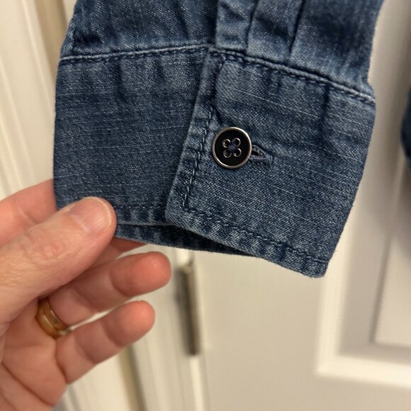 TALBOTS blue denim chambray blouse with ruffle trim (M) - Picture 3 of 6